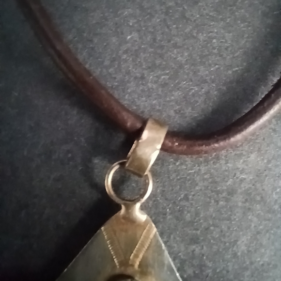 Ecuardorian Pre-Columbian Figure Pendant Necklace - Picture 12 of 14